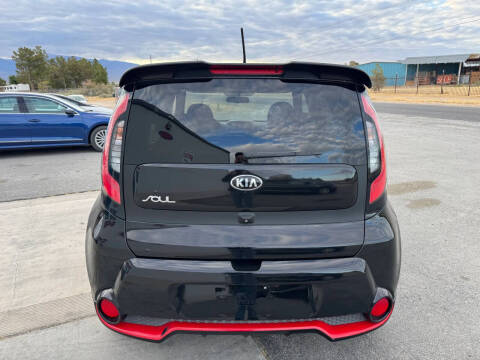 2015 Kia Soul +
