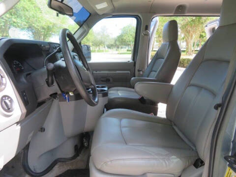 2013 Ford E-Series E-150 XLT