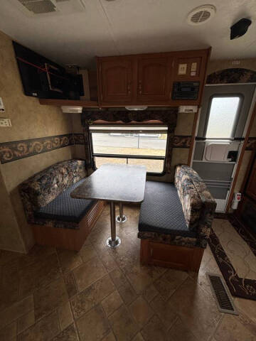 2008 Keystone Cougar 243RKS