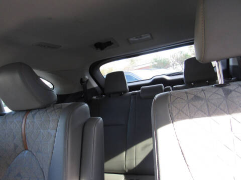 2023 Toyota Highlander Hybrid Bronze Edition