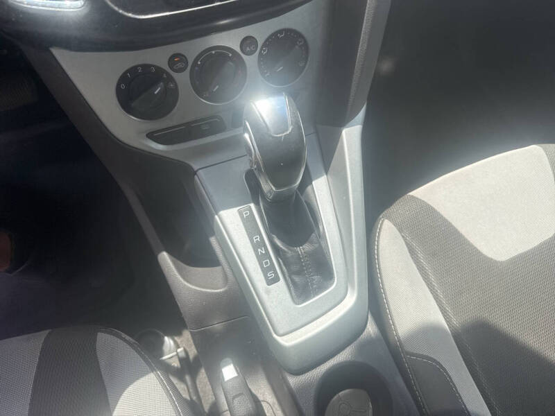 2012 Ford Focus SE