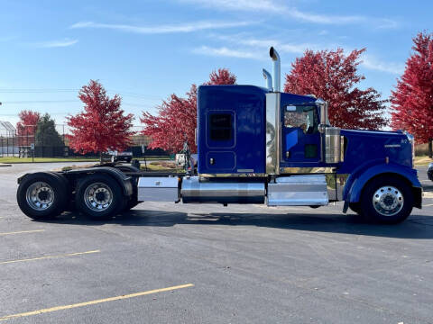 2016 Kenworth W900