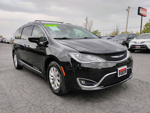2018 Chrysler Pacifica Touring L Plus