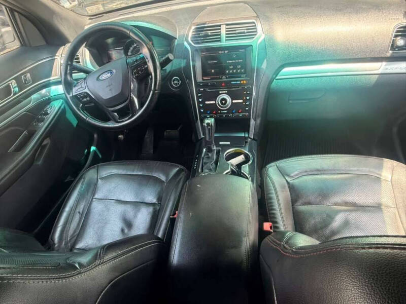 2016 Ford Explorer Sport