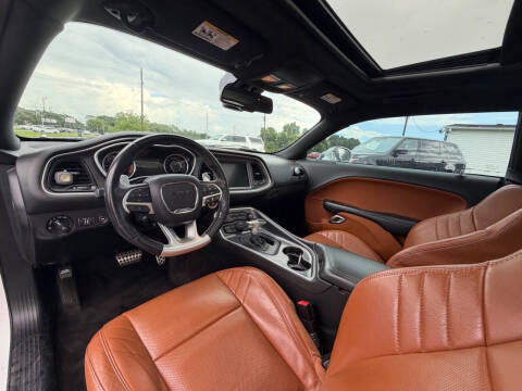 2016 Dodge Challenger SRT 392