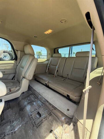 2012 Cadillac Escalade Luxury