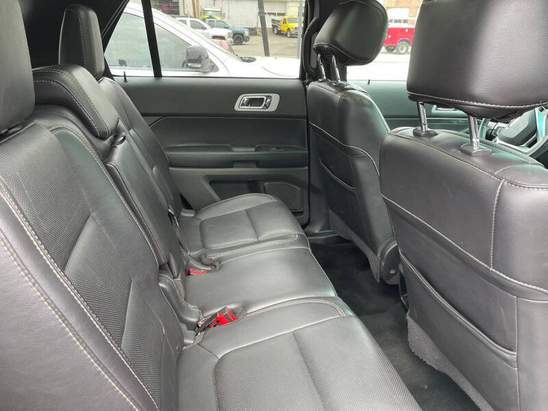 2014 Ford Explorer Sport