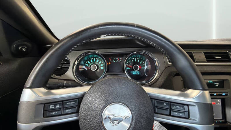 2014 Ford Mustang V6