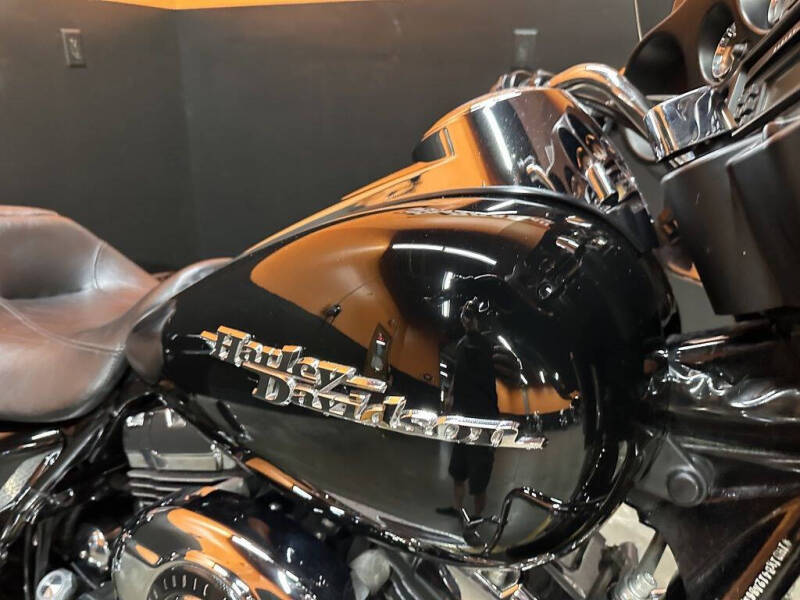 2010 Harley-Davidson FLHX - Street Glide