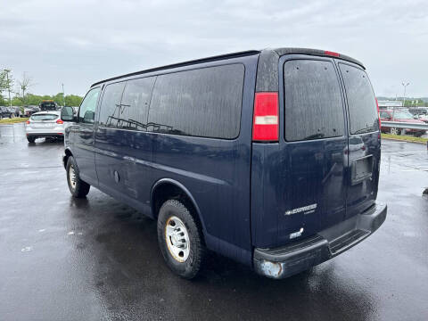 2009 Chevrolet Express LT 2500