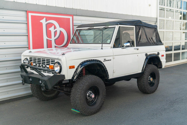 1967 Ford Bronco 38