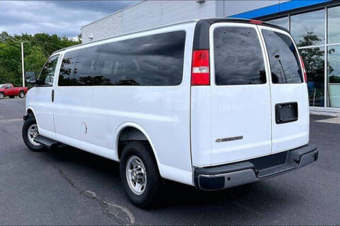 2025 Chevrolet Express LT 3500