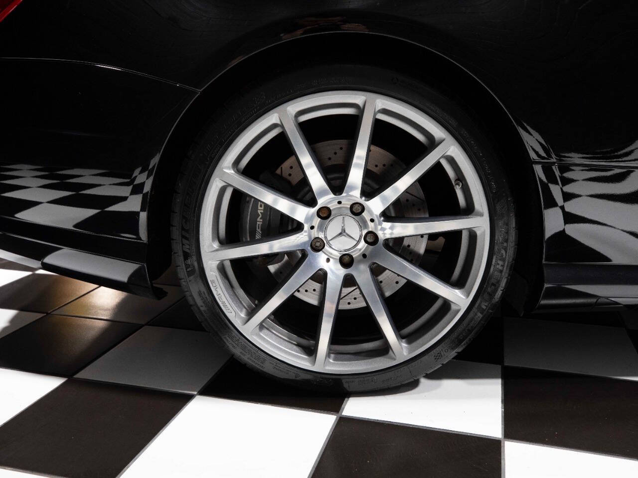 2013 Mercedes-Benz SL-Class 31