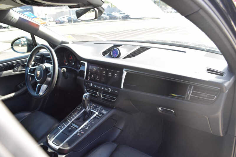 2020 Porsche Macan