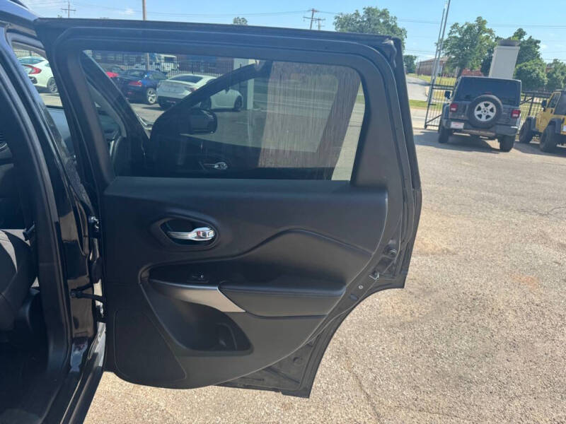 2020 Jeep Cherokee Latitude