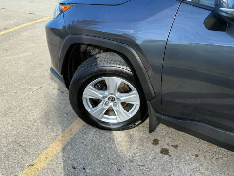 2020 Toyota RAV4 XLE