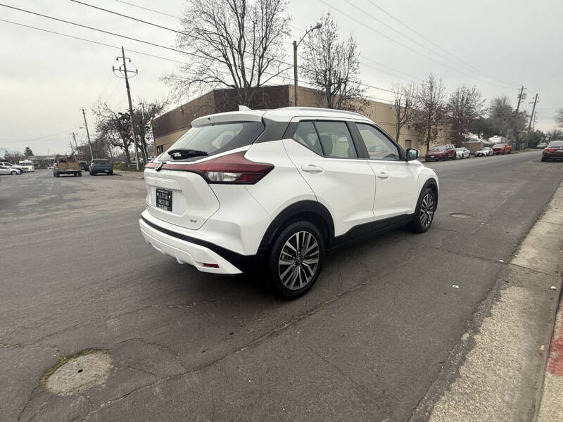 2021 Nissan Kicks SV