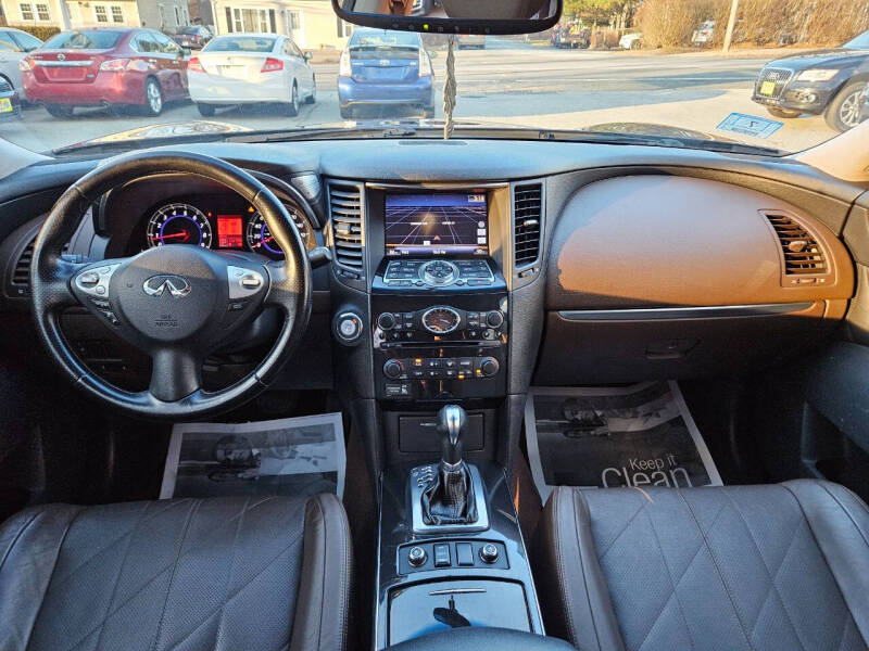 2010 Infiniti FX35