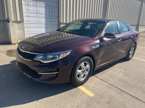 2018 Kia Optima for sale at Mr. Auto in Hamilton OH