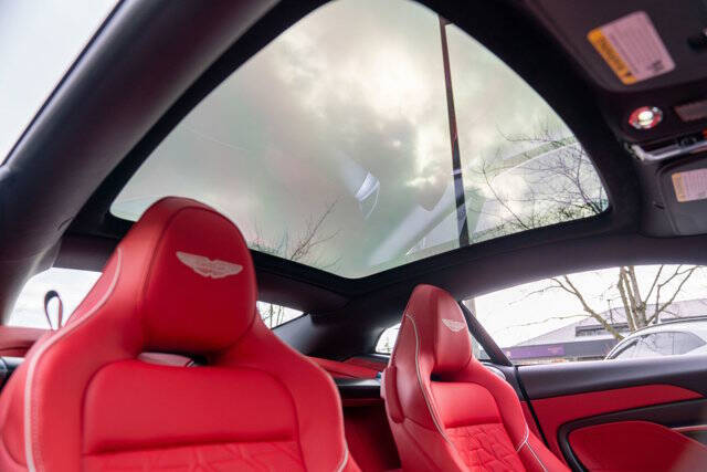 2025 Aston Martin Vanquish