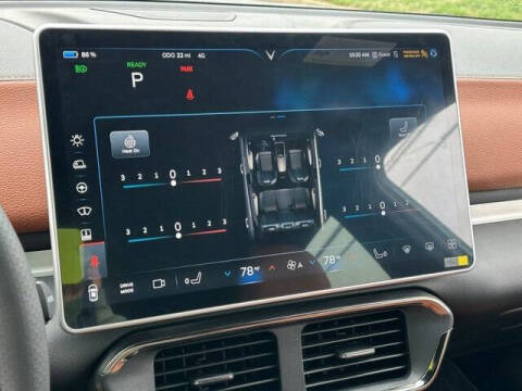 2025 VinFast VF8 Plus