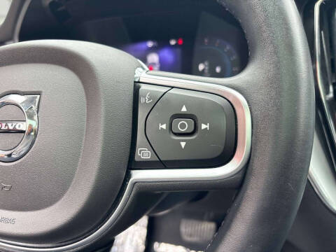 2023 Volvo XC60 B5 Core