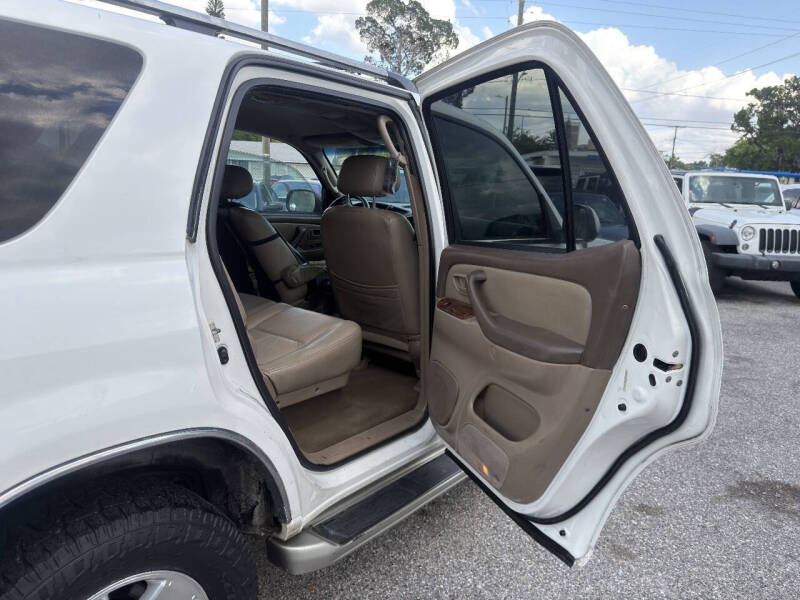 2003 Toyota Sequoia SR5