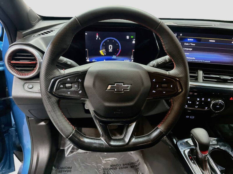 2025 Chevrolet Trax RS