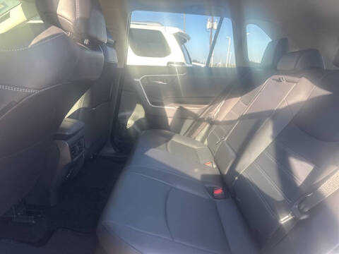 2025 Toyota RAV4 Hybrid XLE Premium