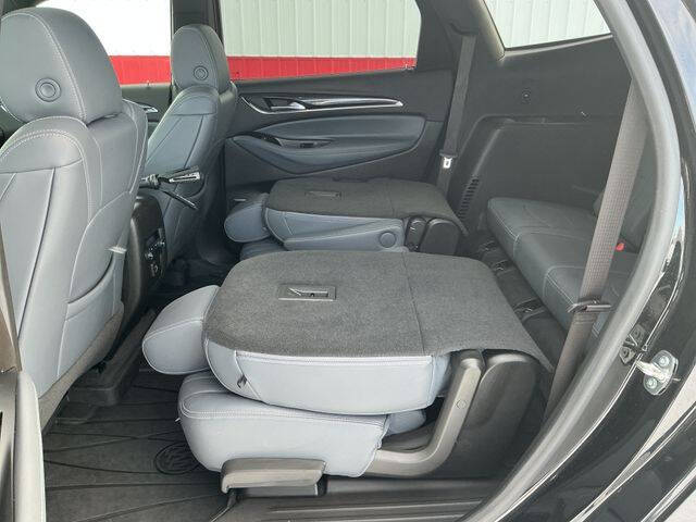 2022 Buick Enclave Essence