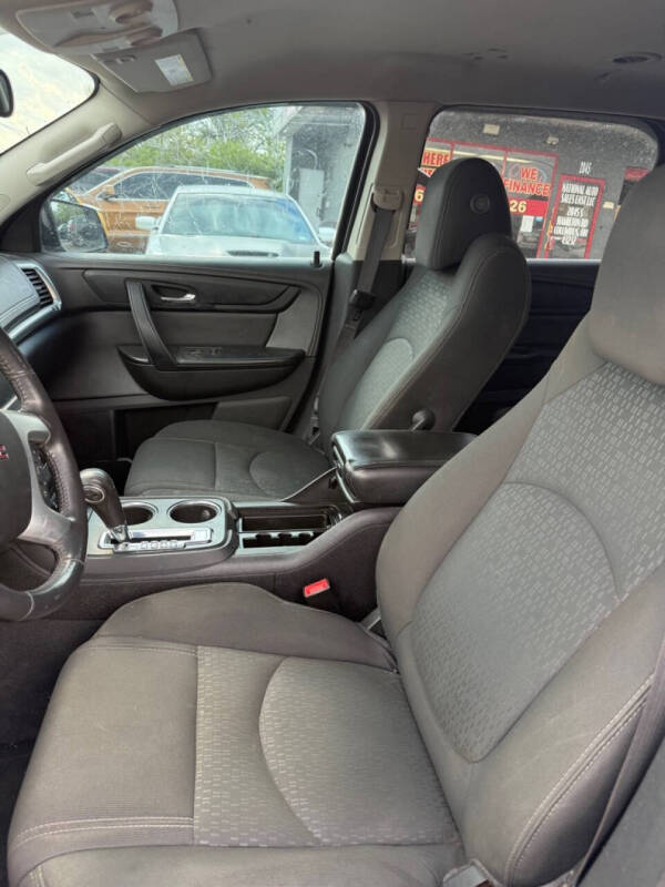 2014 GMC Acadia SLE-2