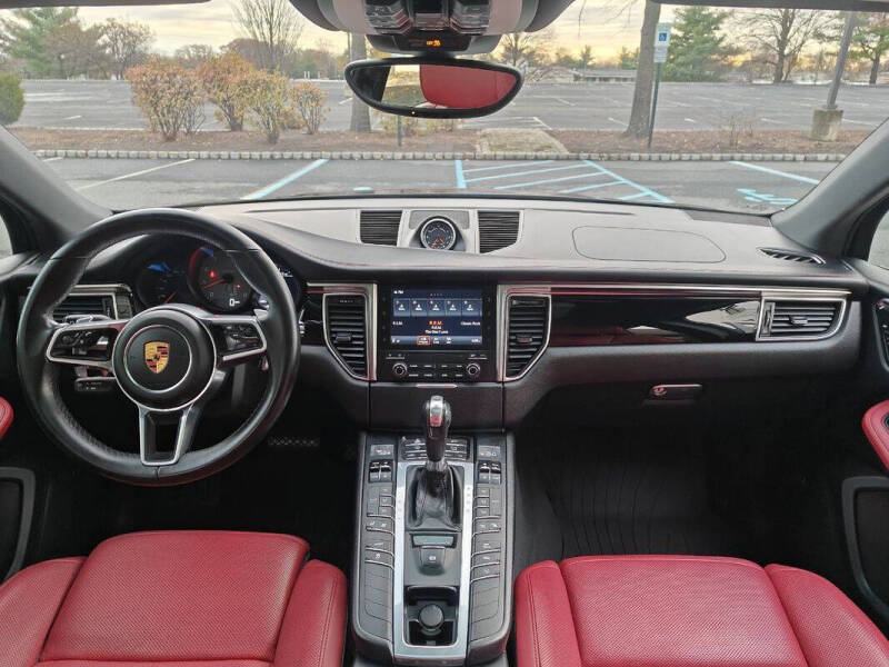 2018 Porsche Macan S