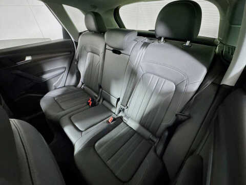 2023 Audi Q5 quattro Premium Plus 40 TFSI