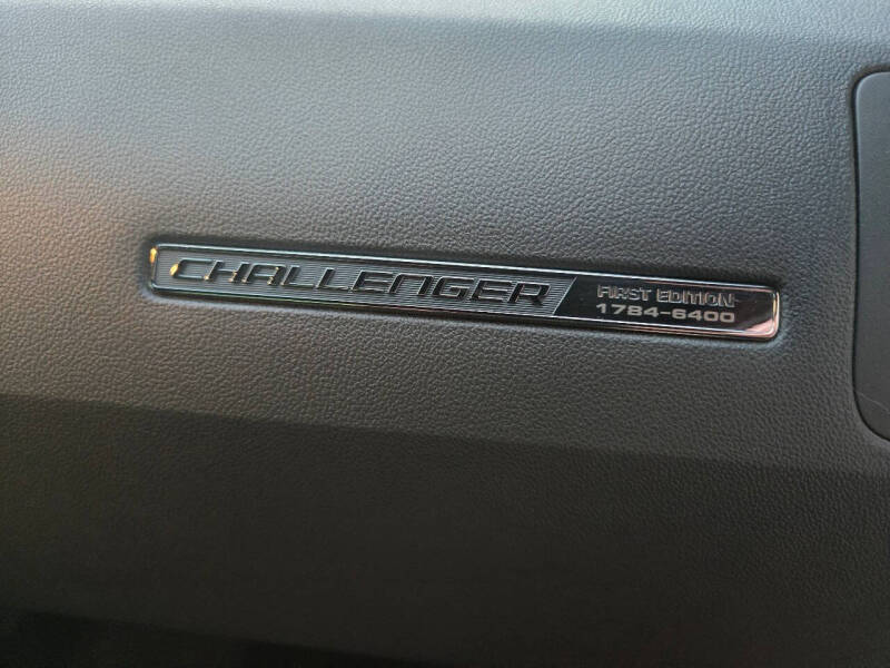2008 Dodge Challenger SRT8