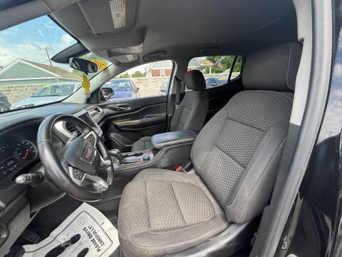 2017 GMC Acadia SLE-2
