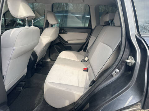 2016 Subaru Forester 2.5i