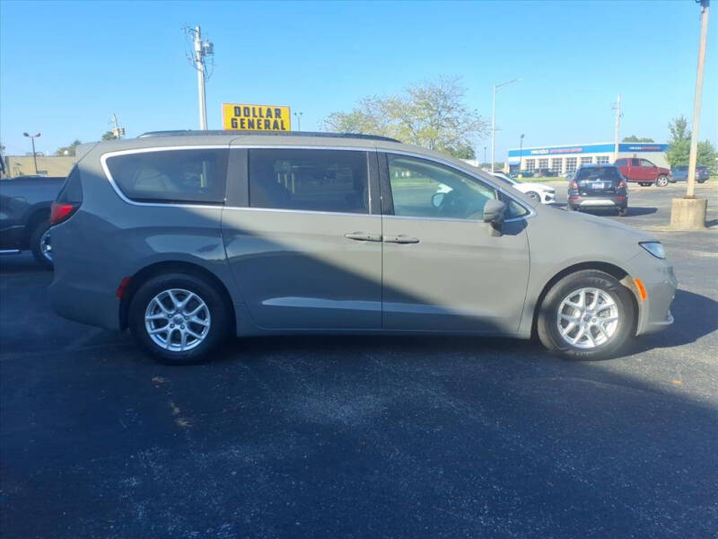 2022 Chrysler Pacifica Touring L