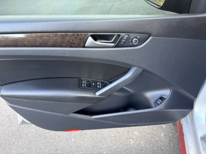 2014 Volkswagen Passat 2.0L TDI SEL Premium