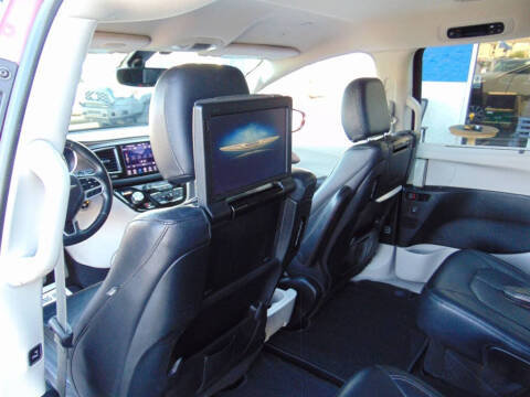 2018 Chrysler Pacifica Touring L Plus
