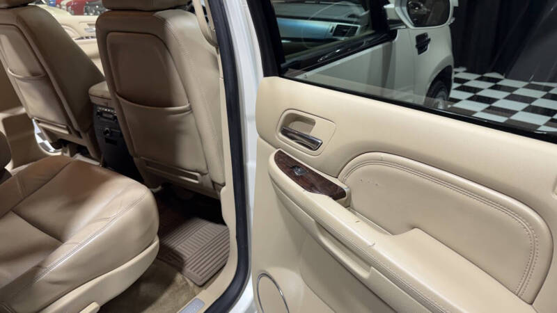 2013 Cadillac Escalade Luxury