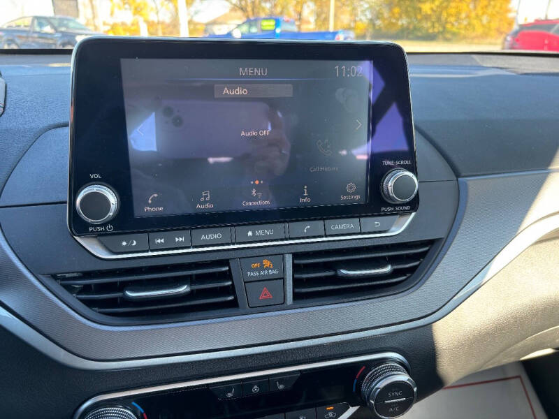 2024 Nissan Altima 2.5 SR