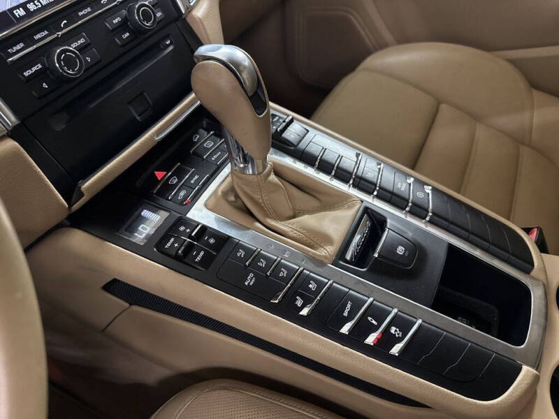 2015 Porsche Macan S
