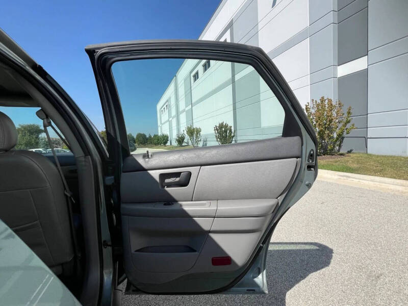 2006 Ford Taurus SEL