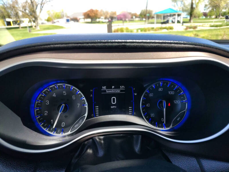 2020 Chrysler Voyager LXi