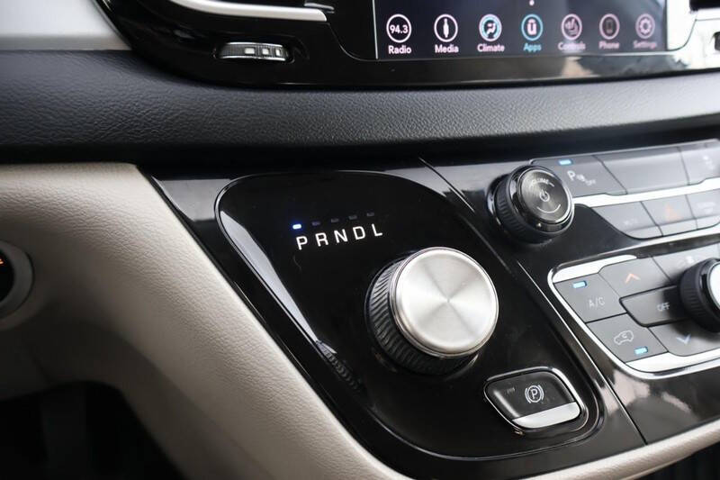 2018 Chrysler Pacifica Hybrid Touring L