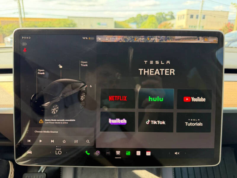 2024 Tesla Model Y Long Range