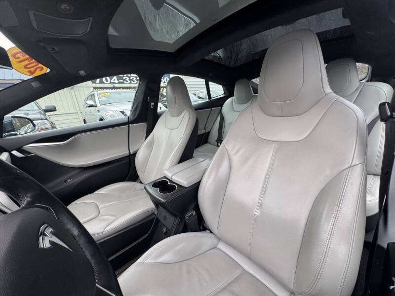 2015 Tesla Model S 85D