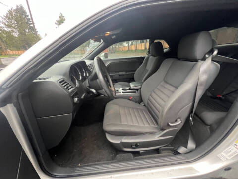 2010 Dodge Challenger SE