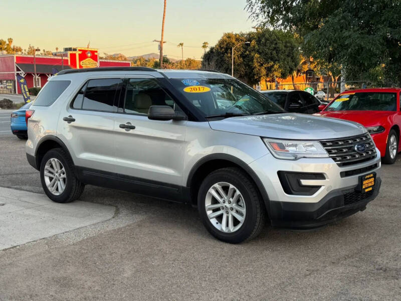 2017 Ford Explorer
