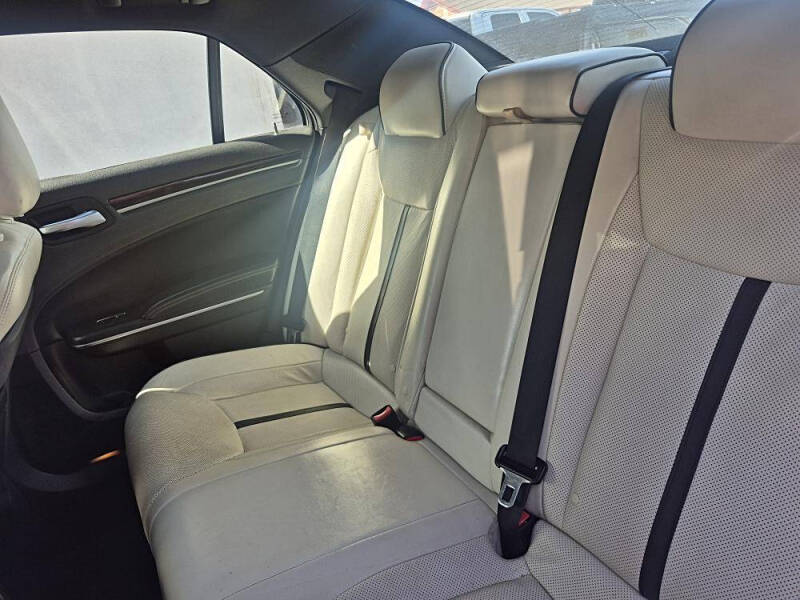 2014 Chrysler 300